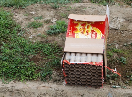 Pháo vẫn nổ ở Lào Cai