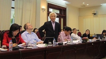 PGS.TS Nguyễn Như Phát (phải)