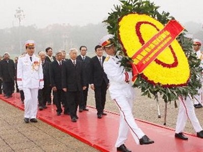 Lãnh đạo Đảng, Nhà nước viếng Chủ tịch Hồ Chí Minh - 1 Lãnh đạo Đảng, Nhà nước viếng Chủ tịch Hồ Chí Minh.