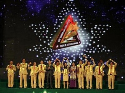 Các doanh nghiệp trong tốp 10 Giải thưởng Sao Vàng đất Việt 2011