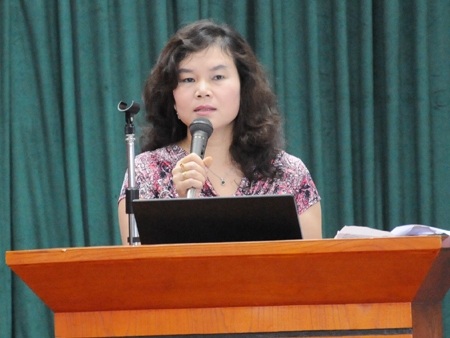 Nhà ngoại cảm cảnh báo... ngoại cảm giả - 2 Nhà ngoại cảm Phan Thị Bích Hằng chia sẻ về công tác tìm kiếm mộ liệt sĩ. Ảnh: Tuấn Nguyễn.