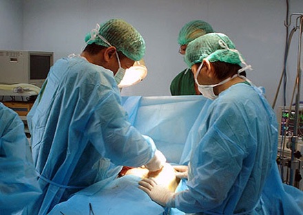 Tiết lộ gây sốc về chiêu làm tiền của bác sĩ thẩm mỹ - 1 Ảnh minh họa