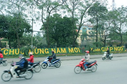 Hà Nội: Nhiều tuyến phố đang được “thay áo” đón Tết - 5 Nguyễn Dương