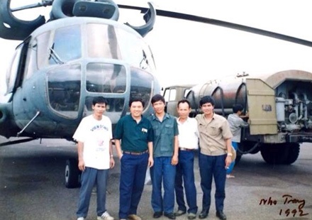 Bé trai bị bố đánh chết và bom "khủng" nằm chờ 7 tháng - 4 Lời tri ân từ gia đình người lính phi công hy sinh 22 năm trước