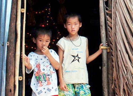 Một người dân bị điện giật chết, khởi tố cán bộ điện lực - 1 Tương lai hai đứa trẻ sẽ ra sao khi anh Vũ thường xuyên bệnh tật