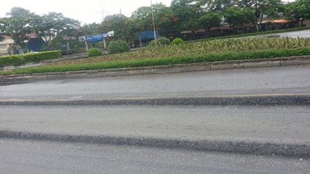 Vì sao Bộ trưởng Đinh La Thăng mất ngủ? - 1 Hằn lún mặt đường ngày càng nghiêm trọng khi xảy ra ở cả những dự án cấp cao