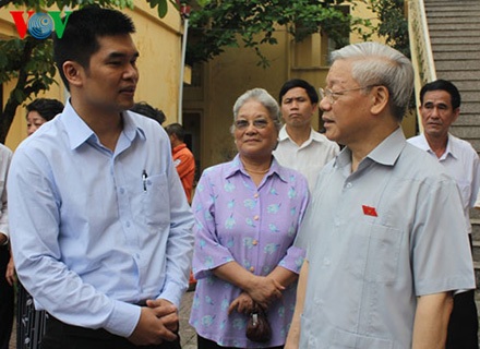 Tổng Bí thư Nguyễn Phú Trọng tiếp xúc cử tri Hà Nội - 3 Tổng Bí thư Nguyễn Phú Trọng tiếp xúc cử tri Hà Nội