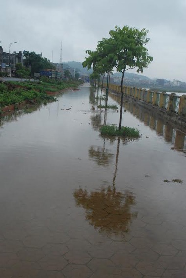 Lào Cai: Mưa dữ dội, nước sông Hồng dâng cao - 5 Lào Cai: Mưa dữ dội, nước sông Hồng dâng cao