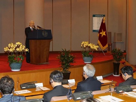 Tổng Bí thư Nguyễn Phú Trọng phát biểu tại Trường Đại học nghiên cứu quốc tế Hàn Quốc.