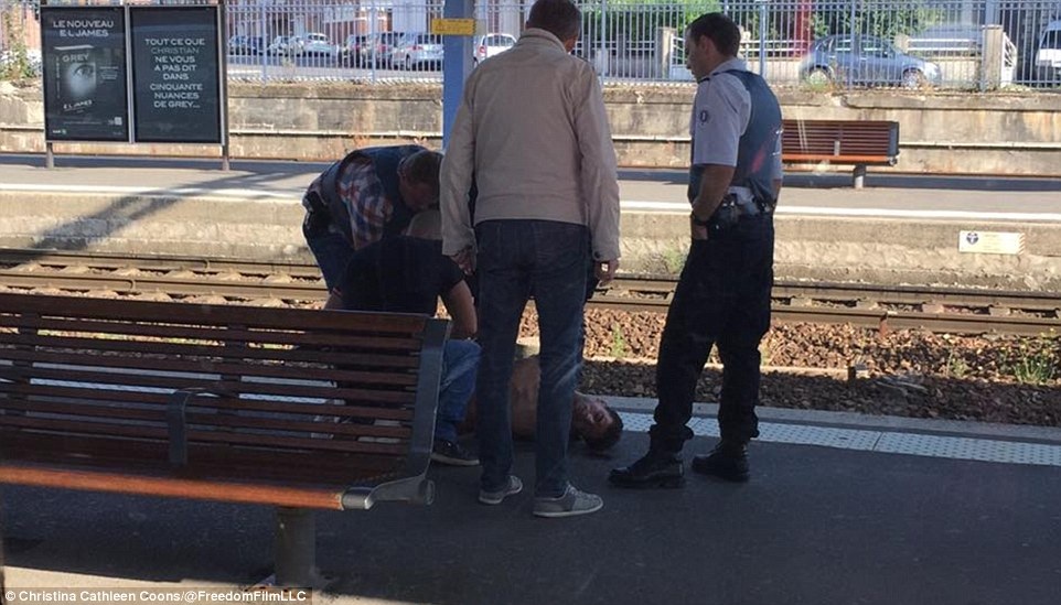 suspect-detained-d6e09 suspect-detained-d6e09
