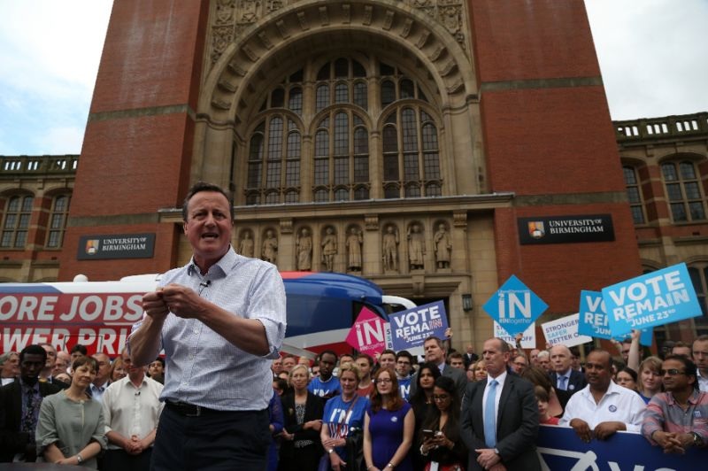 Hôm nay quyết định số phận Anh ra đi hay ở lại EU - 1 Thủ tướng Anh David Cameron vận động người dân bỏ phiếu ở lại EU. (Ảnh: AFP)