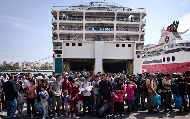 refugess-waiting-3434630b-1441857373504 refugess-waiting-3434630b-1441857373504