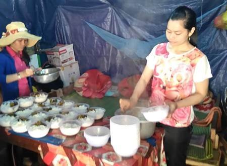 Gieo chữ giữa... đỉnh trời - 6 Mặc dù là giáo viên hợp đồng, 3 cô giáo vừa đảm nhiệm dạy chữ vừa làm mẹ nuôi 50 học trò thân yêu.