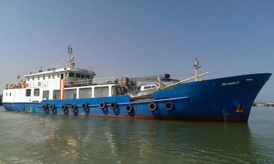 Ngư dân "gặt" lộc biển từ Hoàng Sa trước ngày giỗ tổ Hùng Vương - 1
Chiếc tàu hậu cần nghề cá khủng nhất Việt Nam đóng theo Nghị định 67 giá trị gần 32 tỷ đồng, vừa từ Hoàng Sa trở về mang theo 50 tấn hải sản trong chuyến biển đầu tiên.