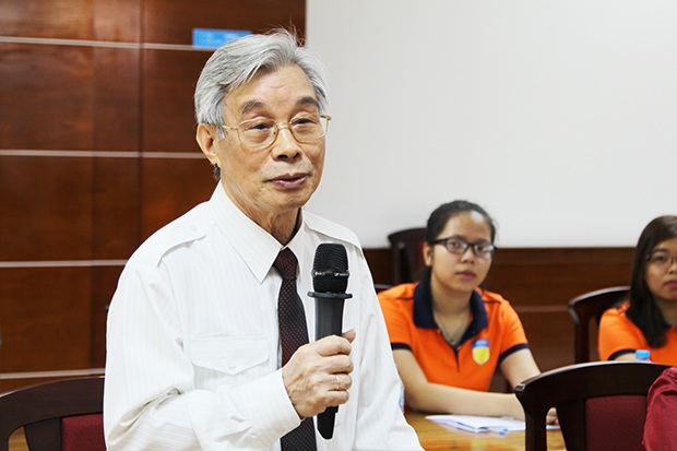 Ấn tượng chương trình gặp mặt Tân sinh viên khoa Dược HUTECH - 1 NGƯT.PGS.TS. Hoàng Minh Châu – Chủ tịch HĐKH Khoa Dược chia sẻ chân tình về ngành Dược
