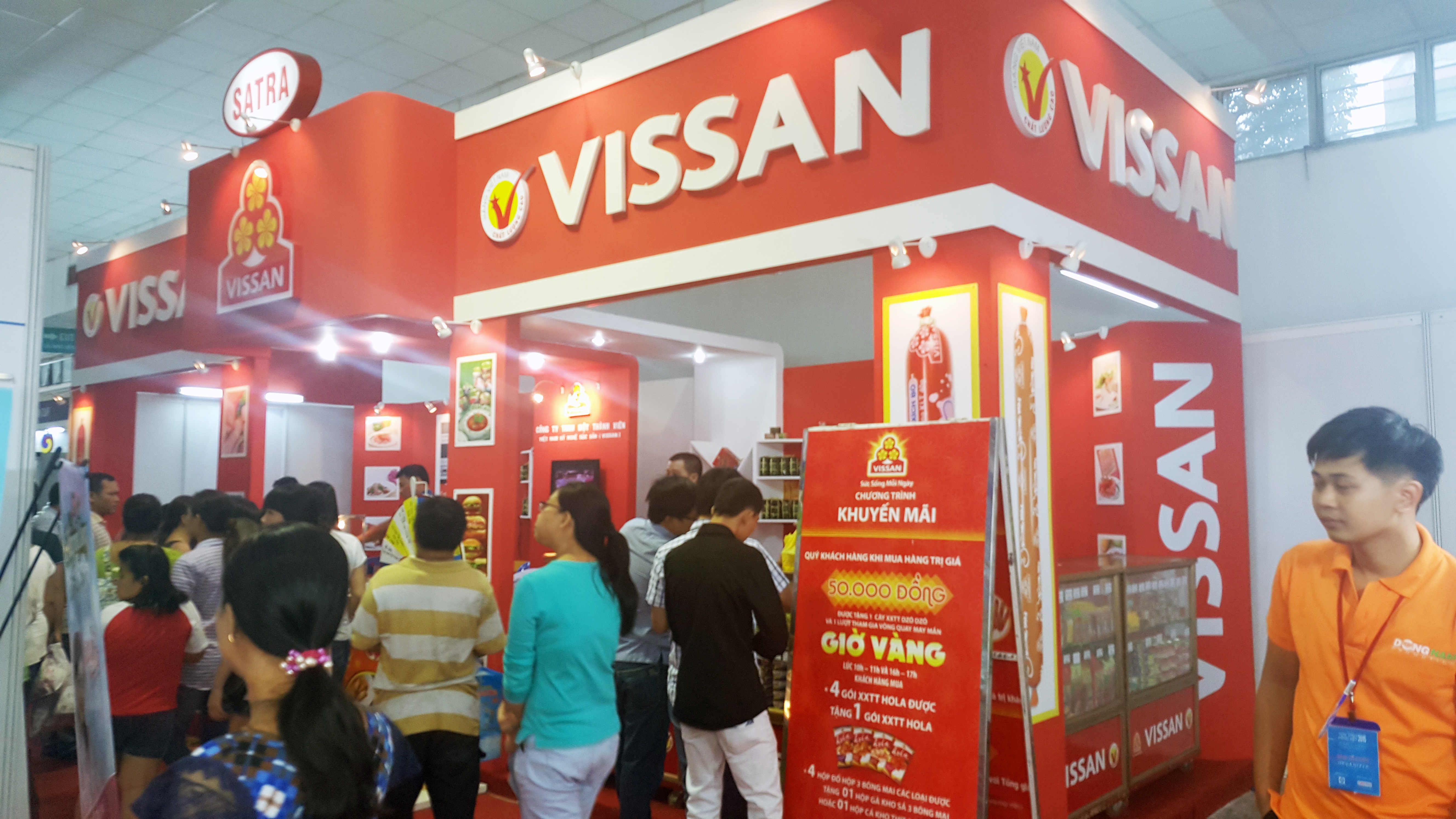 250 doanh nghiệp tham gia hội chợ tôn vinh hàng Việt - 1