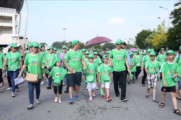 Được chung bước với 10.000 người khác là một kỷ niệm đẹp của bố con Trần Lực