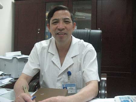 PGS.TS Vũ Bá Quyết giải đáp thắc mắc về lựa chọn dung dịch vệ sinh - 1 PGS.TS Vũ Bá Quyết giải đáp thắc mắc về lựa chọn dung dịch vệ sinh - 1