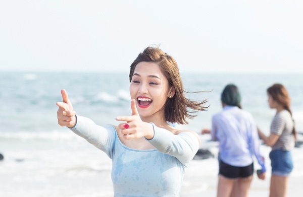 “Bà nội” Miu Lê lại gây xôn xao khi cover bài hát “Vươn cao Việt Nam” - 2 “Bà nội” Miu Lê lại gây xôn xao khi cover bài hát “Vươn cao Việt Nam” - 2
