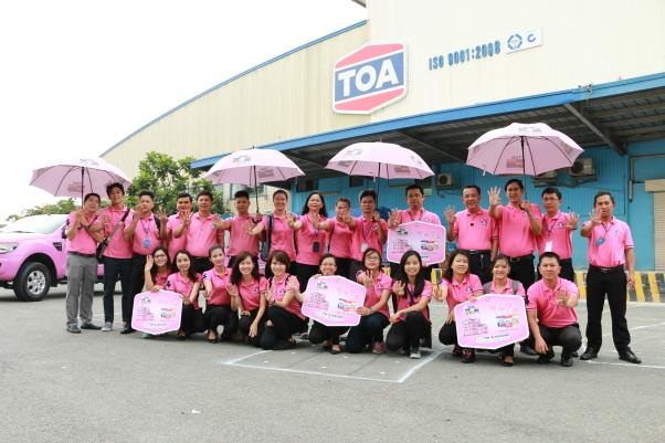 Tổ ấm thêm quyến rũ cùng sắc thu - 4 Biệt đội TOA 4 Seasons với sắc hồng rạng rỡ trong ngày ra quân chiến dịch san sẻ yêu thương với mọi người