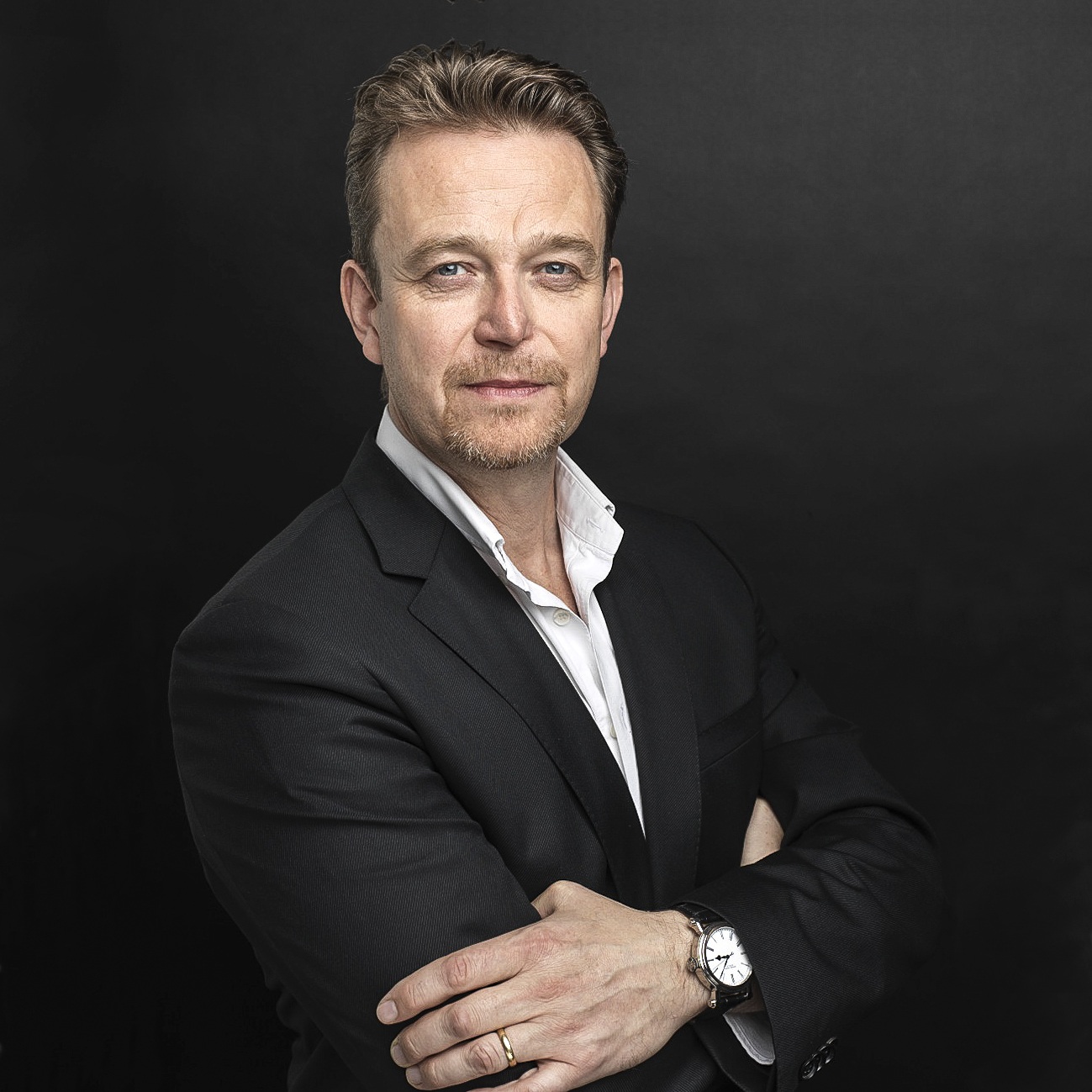 Người làm đồng hồ cho nguyên thủ quốc gia đến Việt Nam - 7  Peter Speake-Marin: “Thứ xa xỉ nhất tôi từng ‘mua’ chính là sự độc lập.”