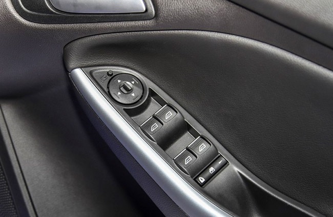 ford-focus-facelift-24-850x567-8d294 ford-focus-facelift-24-850x567-8d294