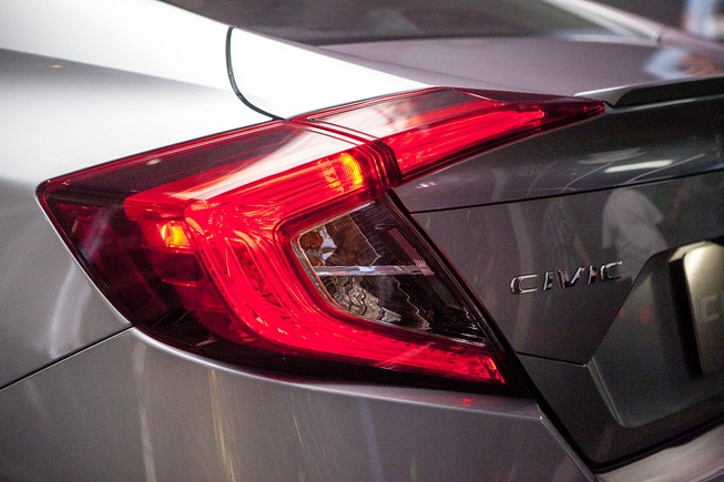 Đại lí làm lộ giá bán Honda Civic 2016? - 10