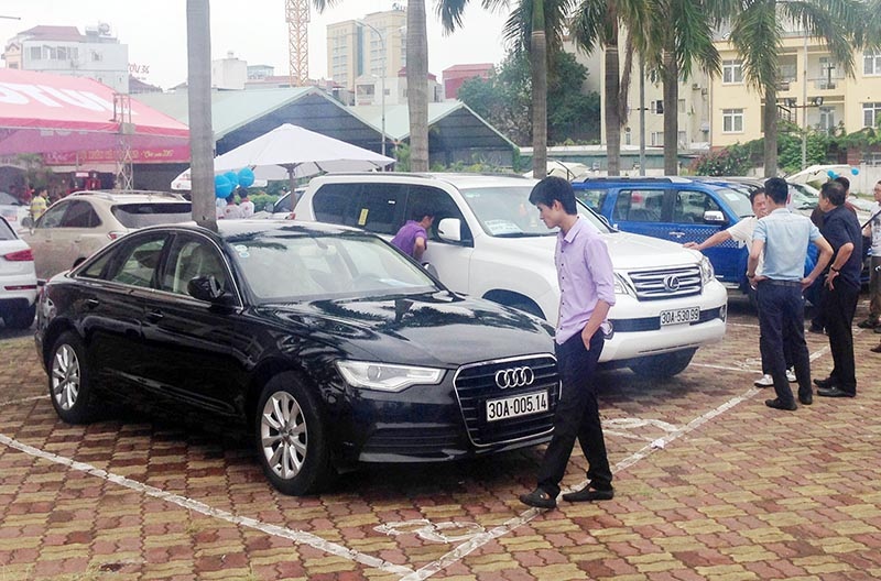Thị trường ôtô trong nước chạy đua với thuế - 1 Thị trường ôtô trong nước chạy đua với thuế - 1
