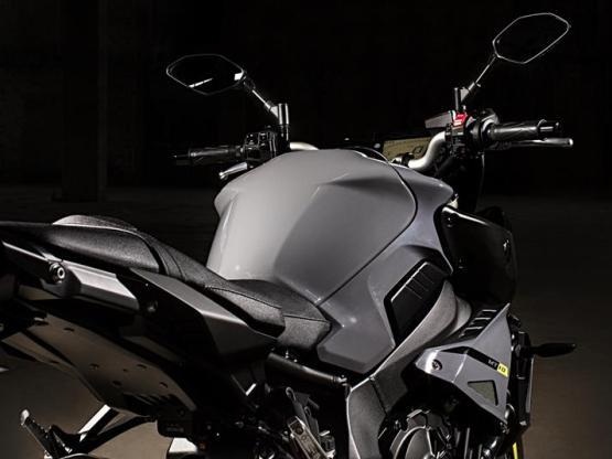 Yamaha MT-10 tăng sức nóng phân khúc 1000cc - 15 Yamaha MT-10 tăng sức nóng phân khúc 1000cc - 15