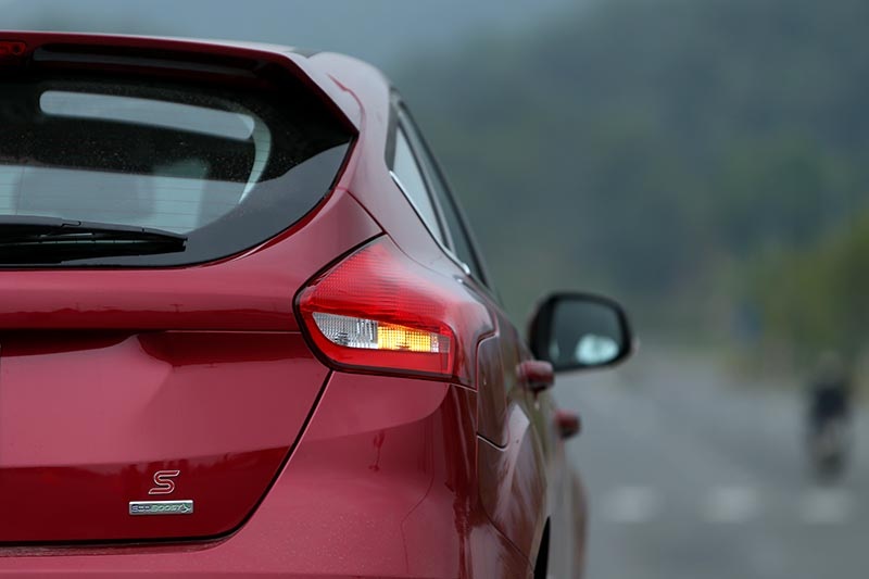 Vì sao Ford Focus 1.5L đắt hơn Focus 1.6L? - 16 Vì sao Ford Focus 1.5L đắt hơn Focus 1.6L? - 16