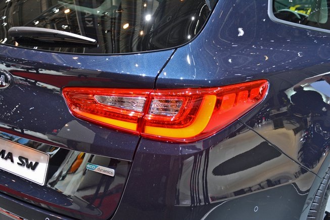 KIA Optima dấn thân vào phân khúc nóng nhất châu Âu - 10 KIA Optima dấn thân vào phân khúc nóng nhất châu Âu - 10