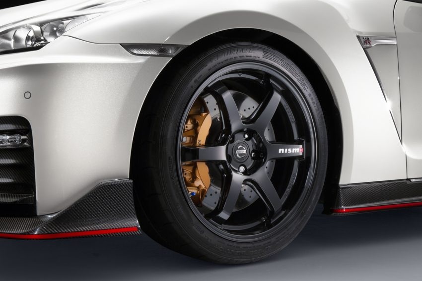 Nissan GT-R Nismo 2017 chính thức xuất hiện - 5 Nissan GT-R Nismo 2017 chính thức xuất hiện - 5