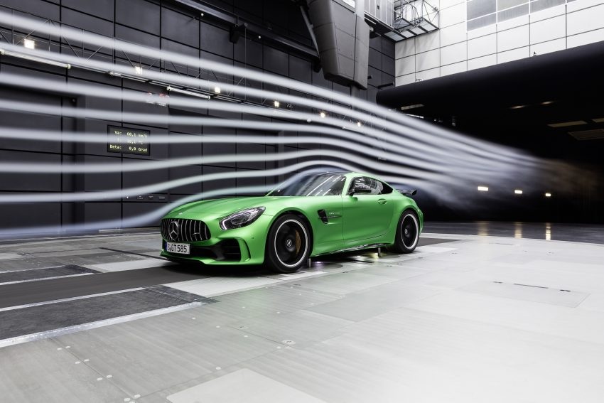 Mercedes-AMG GT R - Mẫu xe đua đường phố đích thực - 19 Mercedes-AMG GT R - Mẫu xe đua đường phố đích thực - 19