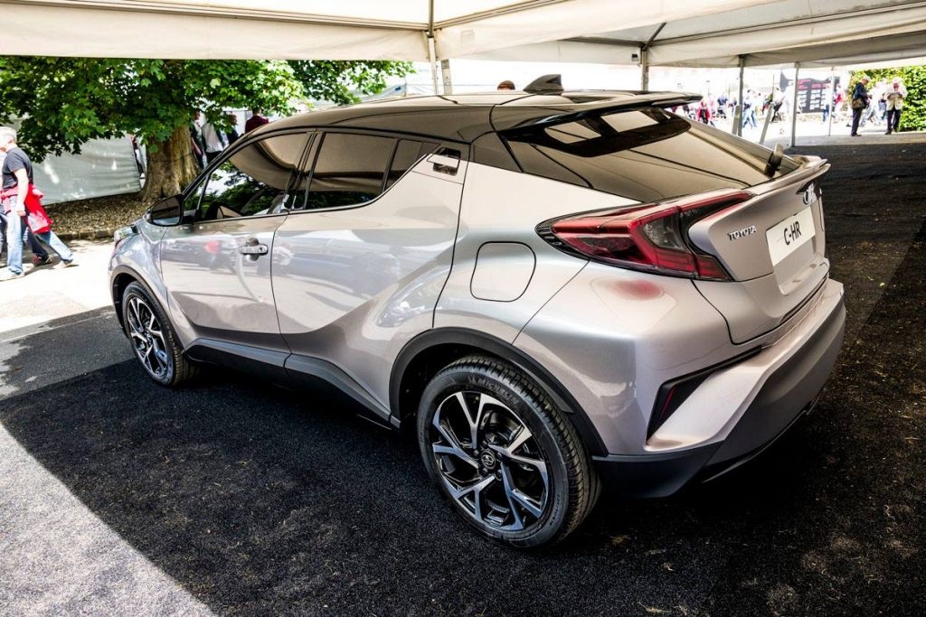 Toyota C-HR phiên bản thương mại chính thức xuất hiện - 2
Toyota C-HR xuất hiện tại Goodwood Festival of Speed 2016