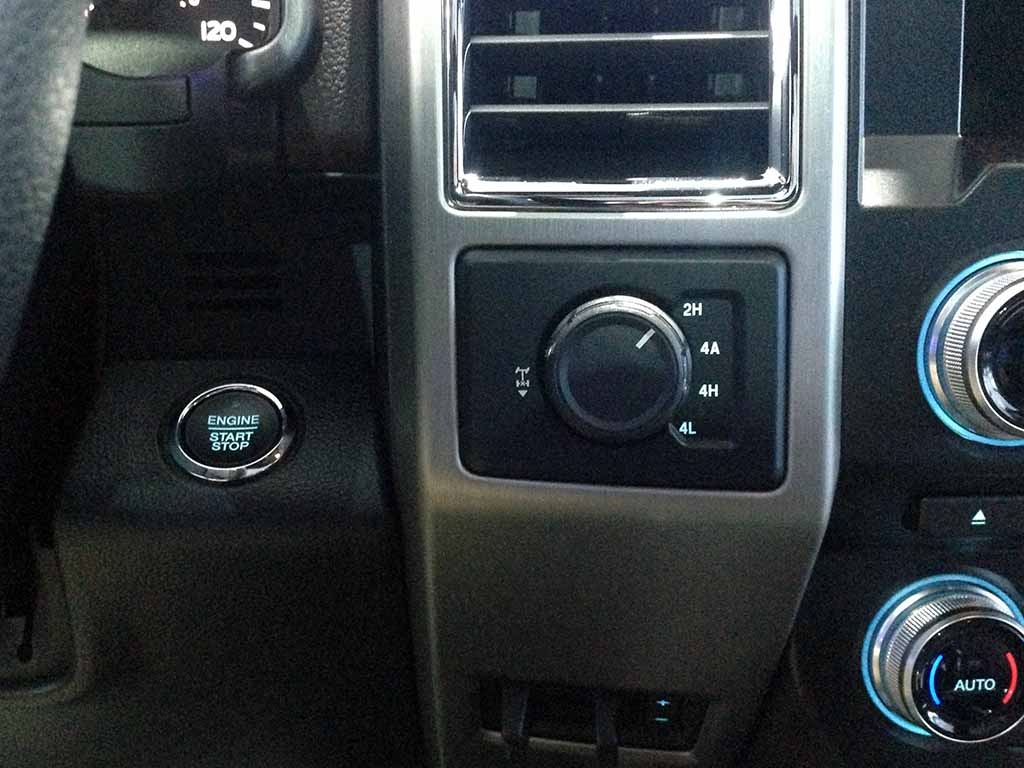 Hơn một triệu chiếc F-150 động cơ xăng đến tay khách hàng - 11