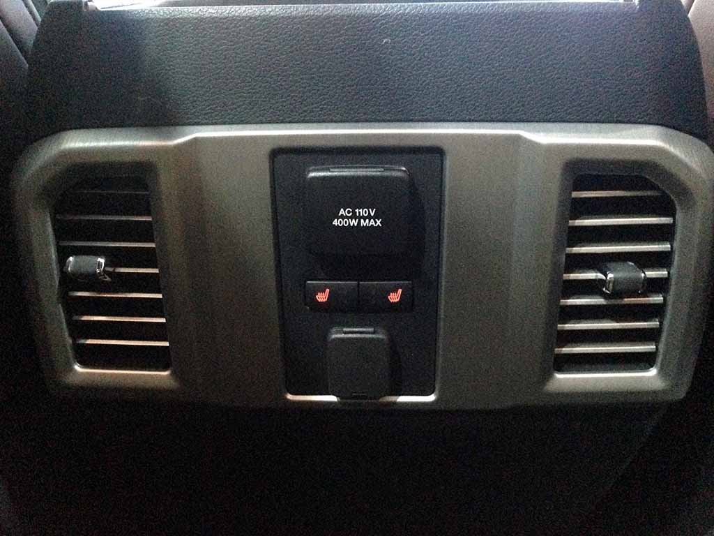 Hơn một triệu chiếc F-150 động cơ xăng đến tay khách hàng - 17