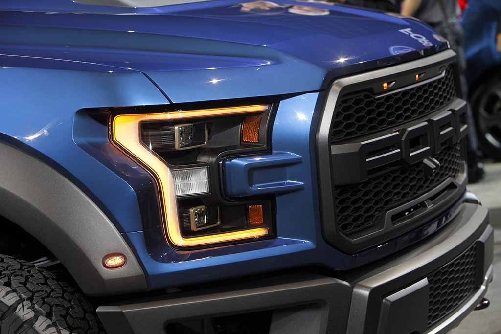 Hơn một triệu chiếc F-150 động cơ xăng đến tay khách hàng - 2