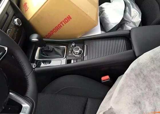 Lộ hình ảnh Mazda3 phiên bản nâng cấp mới tại Nhật Bản - 9 Những bức ảnh chụp nội thất của Mazda3 phiên bản nâng cấp tại Trung Quốc