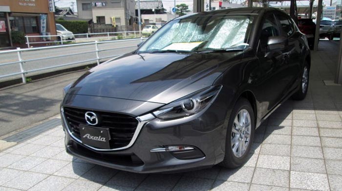Lộ hình ảnh Mazda3 phiên bản nâng cấp mới tại Nhật Bản - 1 Lộ hình ảnh Mazda3 phiên bản nâng cấp mới tại Nhật Bản - 1