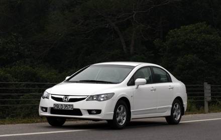 Honda Việt Nam tiếp tục triệu hồi xe vì túi khí Takata - 1 Honda Civic phiên bản 2011 tại Việt Nam