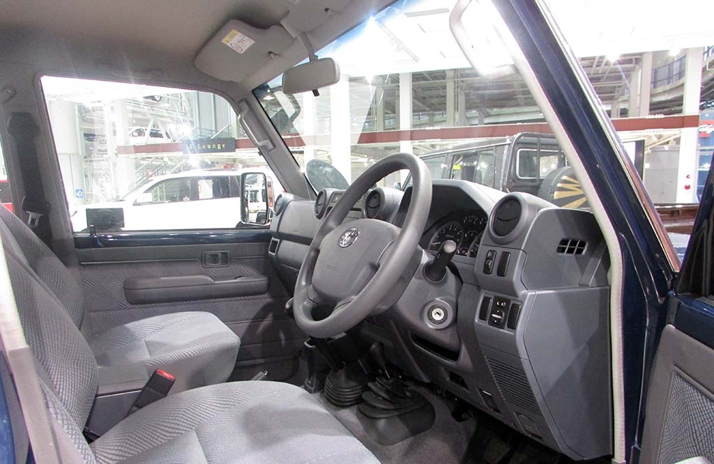 Quân đội Mỹ đặt hàng xe Toyota Land Cruiser và Ford Ranger - 6 Quân đội Mỹ đặt hàng xe Toyota Land Cruiser và Ford Ranger - 6