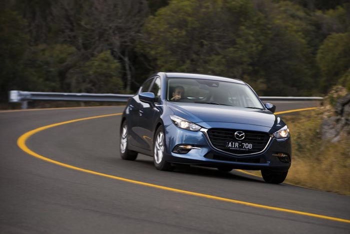 Mazda3 2017 tại Australia có giá từ 17.900 USD - 16 Mazda3 2017 tại Australia có giá từ 17.900 USD - 16
