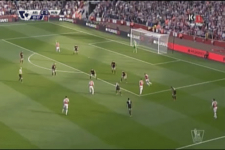 "Thổi bay" Man Utd, Arsenal chiếm ngôi nhì bảng - 3 "Thổi bay" Man Utd, Arsenal chiếm ngôi nhì bảng - 3
