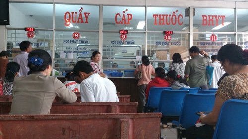 Khám bệnh ngày nghỉ, lễ vẫn được chi trả bảo hiểm - 1 Khám bệnh ngày nghỉ, lễ vẫn được chi trả bảo hiểm - 1