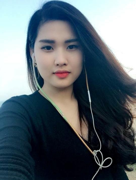 Chủ quán trà chanh xinh như Lưu Diệc Phi kiếm 80 triệu đồng/tháng - 1
Cô chủ quán trà chanh xinh như Lưu Diệc Phi - Kiều Oanh.