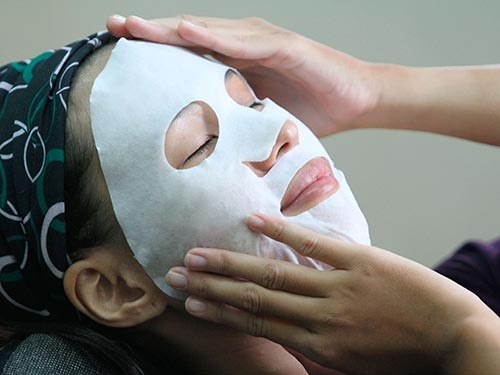 Mặt nạ thiên nhiên cần được sử dụng đúng cách để phát huy hiệu quả Ảnh: HOÀNG TRIỀU Mặt nạ thiên nhiên cần được sử dụng đúng cách để phát huy hiệu quả Ảnh: HOÀNG TRIỀU