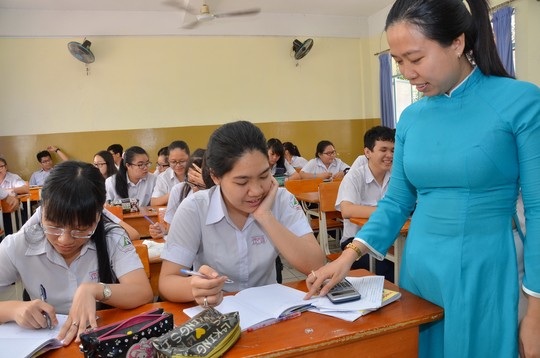Bồi dưỡng giáo viên kiểu… đối phó! - 1
Việc bồi dưỡng thường xuyên cho giáo viên cần gắn với chuyên môn, tránh hình thức. (Ảnh: Tấn Thạnh)