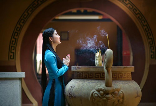 Đi chùa, hành lễ như thế nào cho đúng? - 1 đi chùa hành lễ sao cho đúng