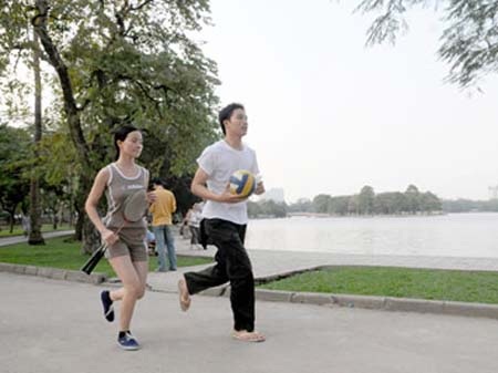 Ham muốn tình dục quá độ và giải pháp tiết chế - 1 Tập luyện thể dục thể thao tốt cho sức khỏe tình dục.