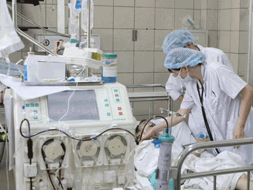 Nuốt mật động vật: Nguy cơ tử vong cao - 1 Cấp cứu một bệnh nhân ngộ độc vì nuốt mật cá trắm tại Bệnh viện Bạch Mai